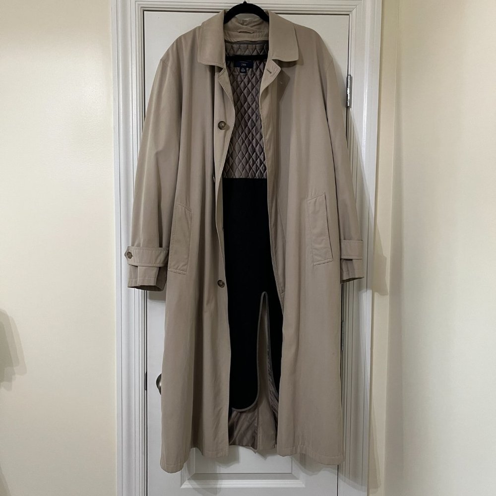 Brook Brothers Trench Coat with cotton/poly and half quilted Satin Liner 42L